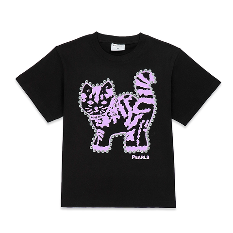 Pearls Stud Muffin T-Shirt / Black